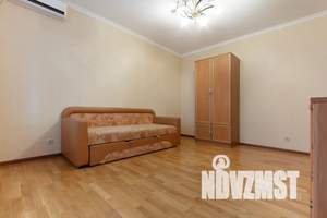 4-к квартира, посуточно, 150м2, 1/12 этаж