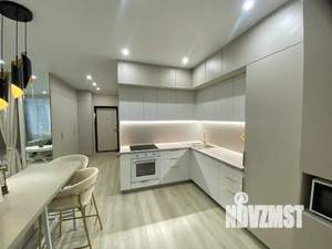 1-к квартира, посуточно, 42м2, 9/16 этаж