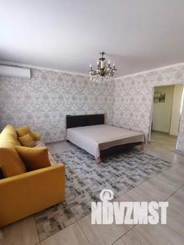 Студия квартира, посуточно, 43м2, 12/16 этаж