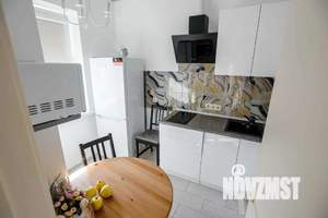 Студия квартира, посуточно, 40м2, 15/17 этаж