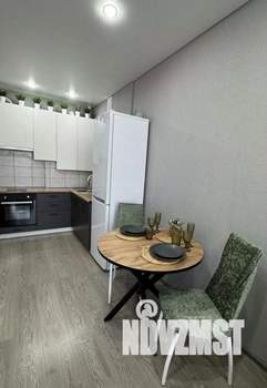 1-к квартира, посуточно, 37м2, 1/1 этаж