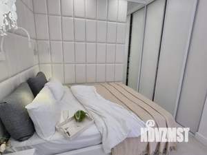 Студия квартира, посуточно, 40м2, 11/17 этаж