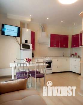 Студия квартира, посуточно, 33м2, 6/18 этаж