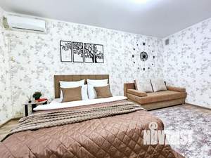 1-к квартира, посуточно, 35м2, 3/23 этаж