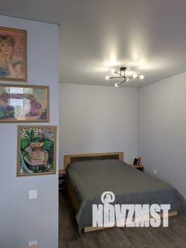 Студия квартира, посуточно, 35м2, 2/19 этаж