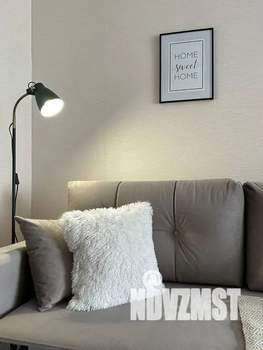 1-к квартира, посуточно, 40м2, 9/9 этаж