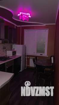 3-к квартира, посуточно, 80м2, 2/9 этаж