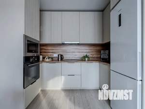 2-к квартира, посуточно, 38м2, 20/24 этаж