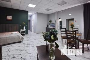 1-к квартира, посуточно, 50м2, 1/2 этаж