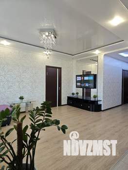 3-к квартира, посуточно, 100м2, 4/10 этаж