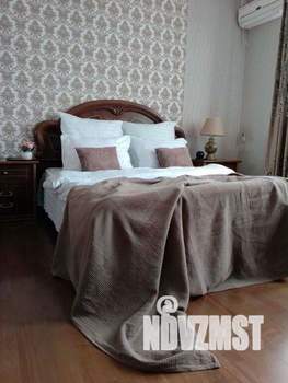 1-к квартира, посуточно, 60м2, 1/1 этаж