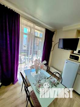 Студия квартира, посуточно, 33м2, 6/18 этаж