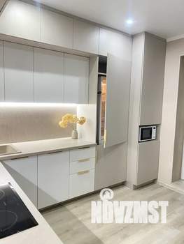 1-к квартира, посуточно, 42м2, 9/16 этаж