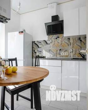 Студия квартира, посуточно, 40м2, 15/17 этаж