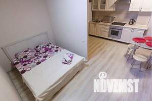 1-к квартира, посуточно, 35м2, 7/18 этаж