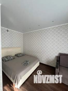 1-к квартира, посуточно, 40м2, 1/9 этаж