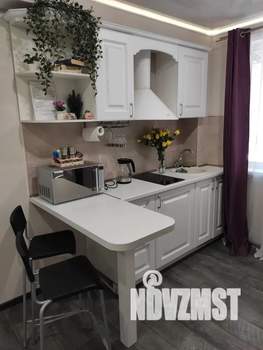 Студия квартира, посуточно, 29м2, 1/5 этаж