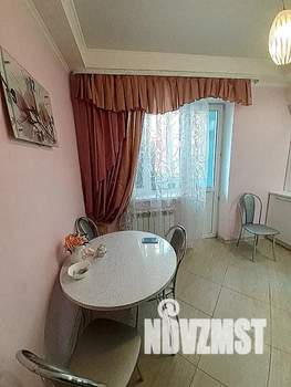 Студия квартира, посуточно, 45м2, 3/17 этаж