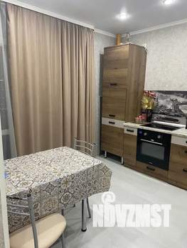 Студия квартира, посуточно, 35м2, 17/19 этаж