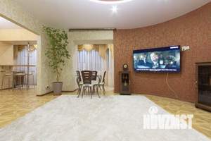 3-к квартира, посуточно, 130м2, 1/1 этаж