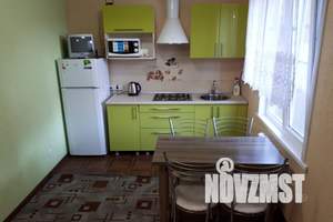 3-к квартира, посуточно, 91м2, 1/1 этаж