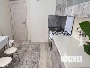 1-к квартира, посуточно, 40м2, 1/9 этаж