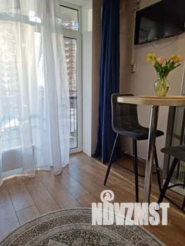 Студия квартира, посуточно, 35м2, 3/17 этаж