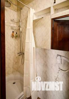 2-к квартира, посуточно, 100м2, 3/3 этаж