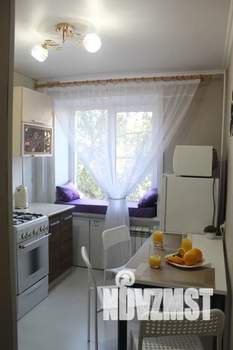 1-к квартира, посуточно, 32м2, 6/9 этаж