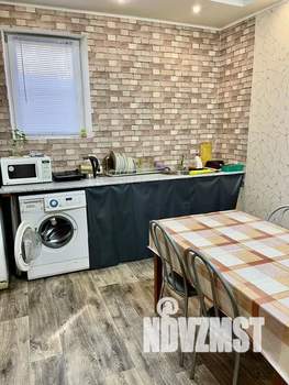 Студия квартира, посуточно, 50м2, 2/2 этаж