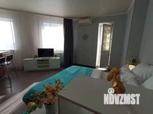 Студия квартира, посуточно, 40м2, 11/17 этаж