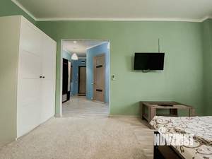 1-к квартира, посуточно, 42м2, 13/16 этаж