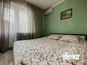 1-к квартира, посуточно, 42м2, 13/16 этаж