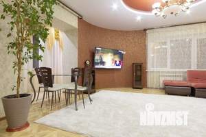 3-к квартира, посуточно, 120м2, 1/1 этаж