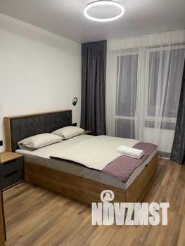 1-к квартира, посуточно, 43м2, 1/1 этаж