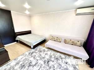 Студия квартира, посуточно, 40м2, 4/5 этаж