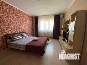 1-к квартира, посуточно, 44м2, 9/17 этаж