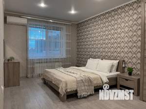 2-к квартира, посуточно, 70м2, 8/15 этаж