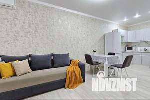 2-к квартира, посуточно, 38м2, 2/21 этаж