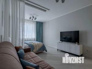 1-к квартира, посуточно, 40м2, 7/16 этаж