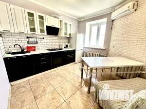 1-к квартира, посуточно, 50м2, 9/9 этаж