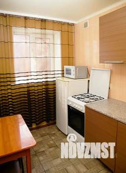 1-к квартира, посуточно, 32м2, 4/5 этаж