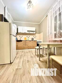 1-к квартира, посуточно, 40м2, 9/16 этаж