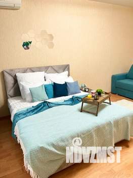 1-к квартира, посуточно, 38м2, 3/9 этаж