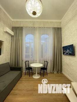 Студия квартира, посуточно, 40м2, 2/2 этаж