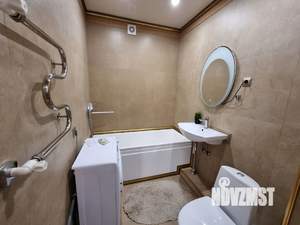 Студия квартира, посуточно, 40м2, 10/17 этаж