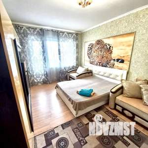 1-к квартира, посуточно, 50м2, 2/9 этаж