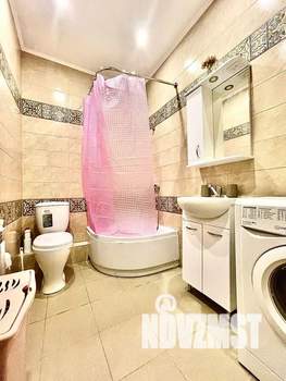 1-к квартира, посуточно, 40м2, 9/16 этаж