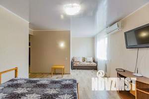 1-к квартира, посуточно, 40м2, 6/9 этаж