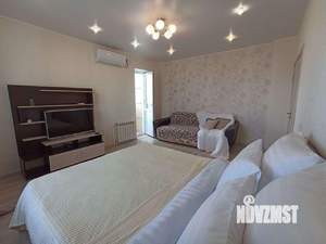 1-к квартира, посуточно, 47м2, 1/1 этаж